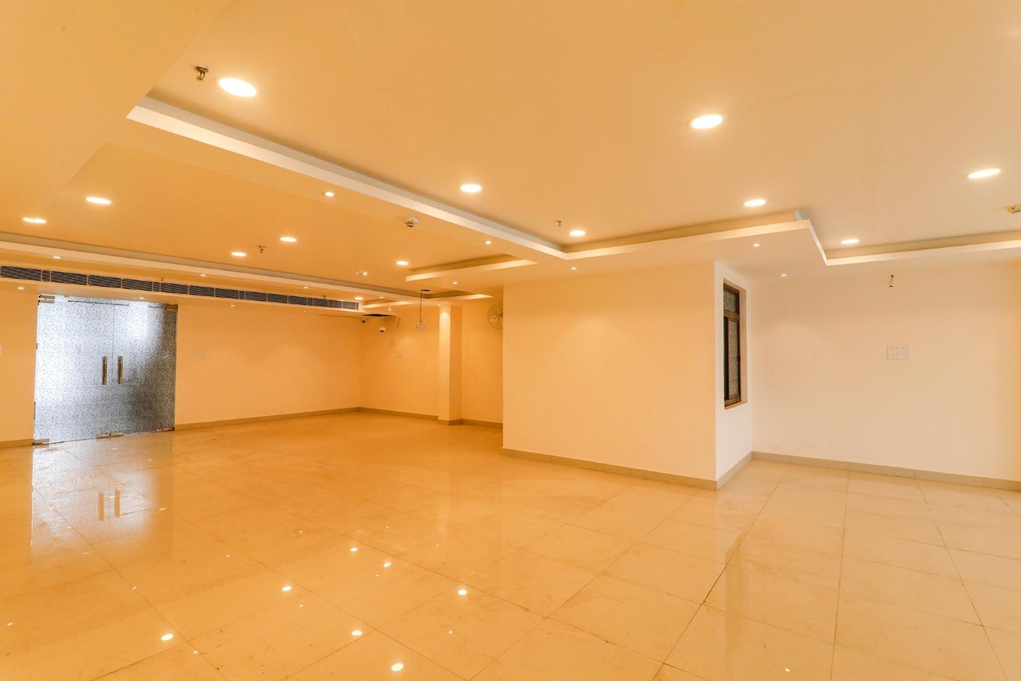 Fabhotel Rachna Palace And Banquets - Nr Lekhraj Metro Station Лакхнау Экстерьер фото