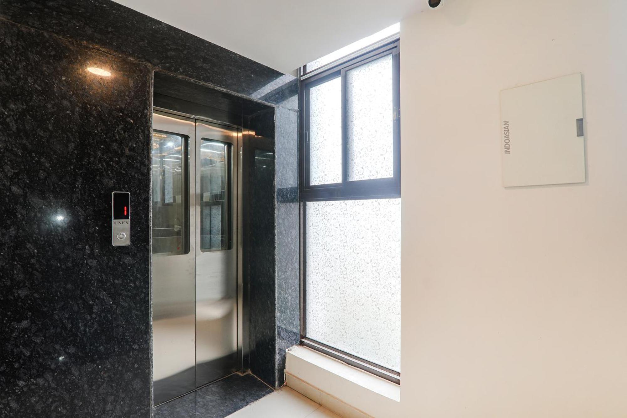 Fabhotel Rachna Palace And Banquets - Nr Lekhraj Metro Station Лакхнау Экстерьер фото
